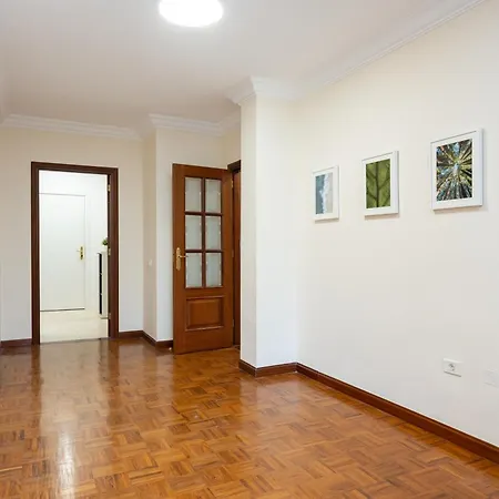 Apartment Home2book Design & Luminous Cruz Center *