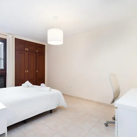 Home2book Design & Luminous Cruz Center סנטה קרוז דה טנריף