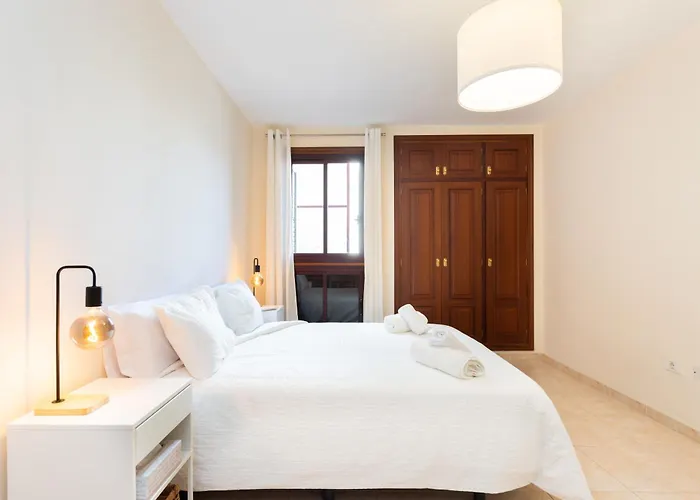 Home2book Design & Luminous Cruz Center Apartament Santa Cruz de Tenerife