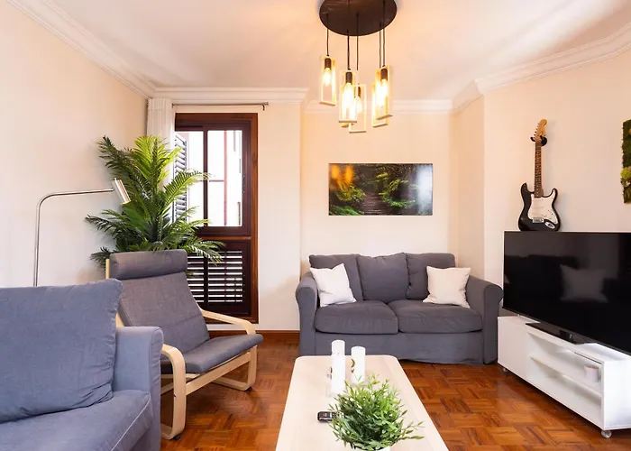 Home2book Design & Luminous Cruz Center Apartament